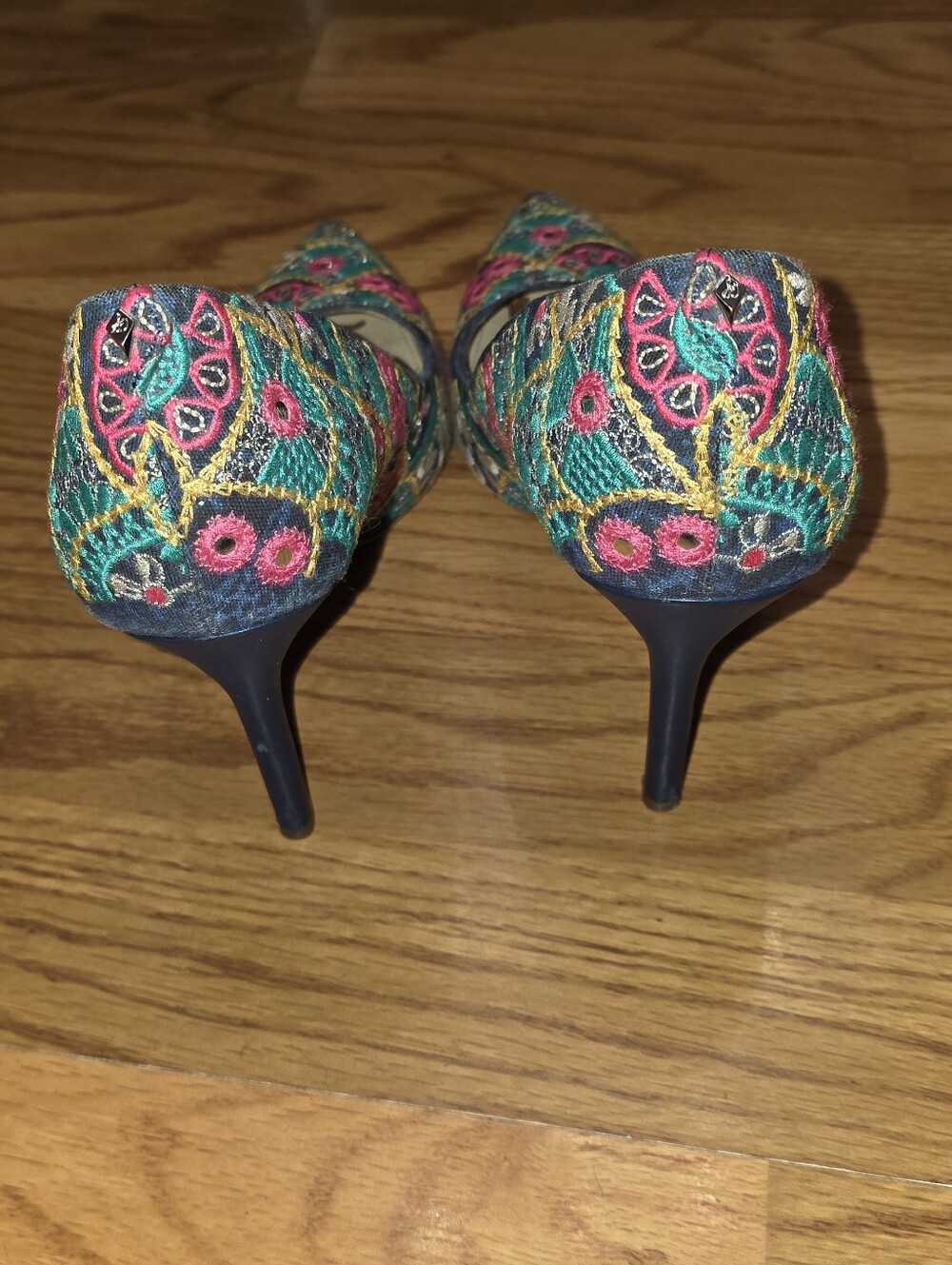 Sam Edelman Teal Floral Embroidered Pointed-Toe Heels - Picture 6 of 14